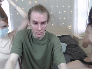 funny_t1me norwegian cam pussy rubs clit vibrator