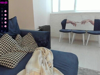 fknawesome ardent slut seduces with a huge ass