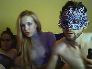 dreadbeat123 jerking on a chair