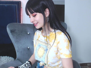 caroline_james excited wet holes with a beautiful cam girl