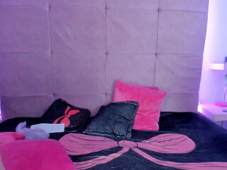 niki_vinter butt plug