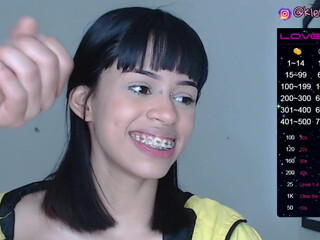 kalinuby naked playful hooker is played with fingers