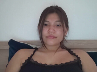 hirotease babe caresses shaved pussy