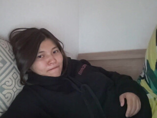 hirotease mature fat lady jerking off her cunt