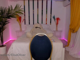 elisa_oliver slim beauty teases in an online show