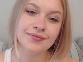 kristen____ naughty cam  fucks fingers in chat show