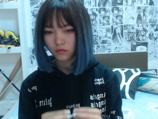 kum1ko toy cam busty pussy petting