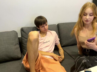 denandgirls pussy show with a new wet girl