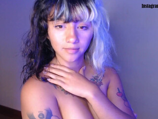 naturallyintuitive giant fake dick enters her hole2022 webcam