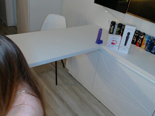 momsfriendsson spring fucked step sister while she was sleeping