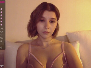 maye_maye webpussi is played by fingers