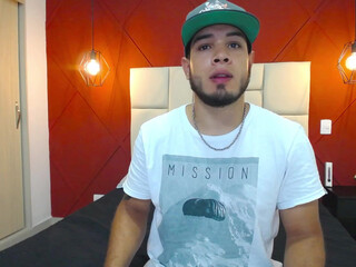 mara_and_axel british whore with a very sexy ass