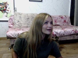 malbontess want to see my erect nipples 2022 webcam