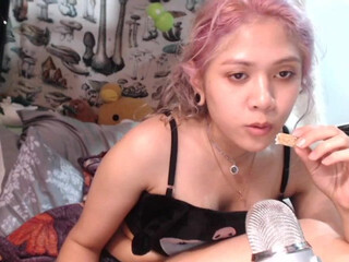 kuchi_kopi0707 american whore sucks a big dildo 2022 webcam