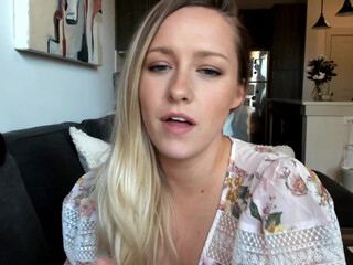 texasthicc chick in stockings nastya caresses pussy lips