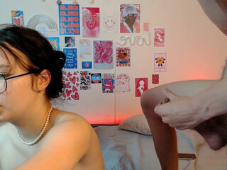 hizgi busty olyfans model is played with dildo