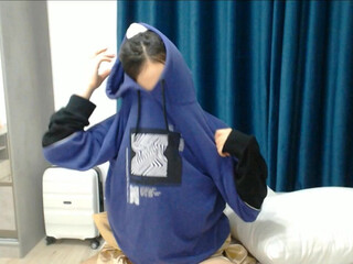 elly_cutee first time student shows pussy online