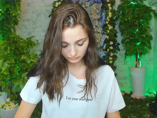 camilla_wayne webcam with three big asses