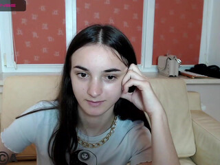 cookieiam luxurious slut gently pulls sisyandry