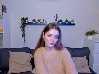 caitlin_bell red-haired teenage beauty online