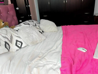 andre_queen09 my usa petite whore wants with two