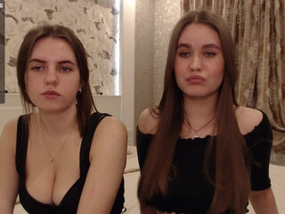 selesta_diaz the obstinate queen pulls the cap