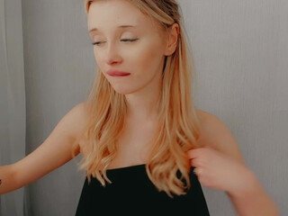 lovely1alissa tasty slut naughty with a vibrator