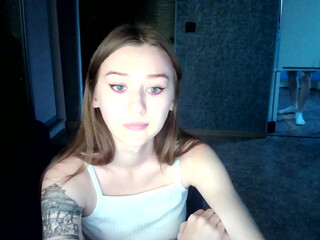 stacey_and_trent fuck a sex toy toy in  chat