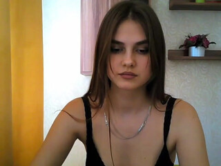 qqlola  slut with two at once