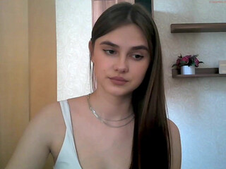 qqlola sweet  masturbates for you in a free show part-3 2022 webcam