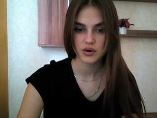 qqlola fisting show with ukrainian girl