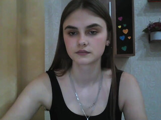 qqlola february 2022