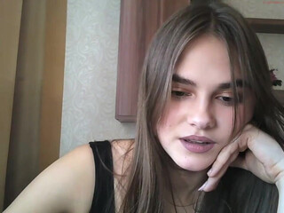 qqlola watch squirt online show with horny horny babe