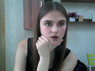 qqlola american naked sex slut girl with plum boobs