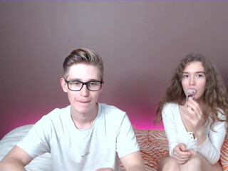 purple_cats slut in tattoo masturbating pussy in the shower