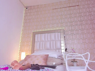 karol_bright1 impressive woman