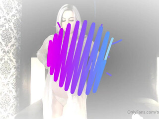 tripledbabe21 red bitch