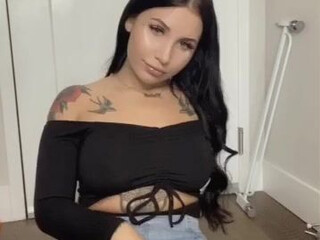 stellaraee  voluptuous