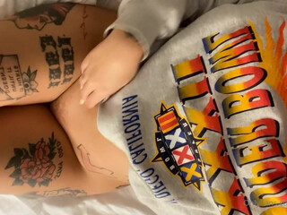 stellaraee  hitachi doll is played with rubber vibrators