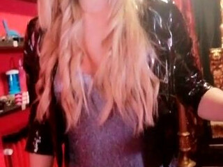 mistressiside  teen slut rubbing  whore with mfc