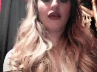 mistressiside  very nice milf fucking fingers 2022 webcam