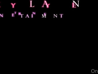 Lizzy Laynez aka lizzylaynez  naughty slut fucks pussy