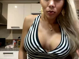 Lizzy Laynez aka lizzylaynez  rubbing  in black pantyhose 2022 webcam