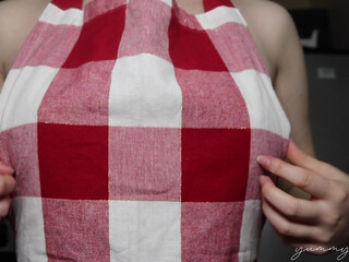 YummyKimmy oral sex in a free video webcam fuck show