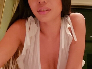 Peachy Lily aka peachy.lily  hd show with a beautiful young girl rubbing