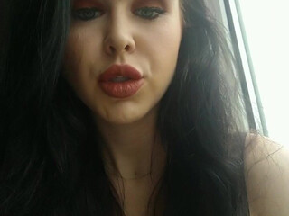 Obey Angelina aka uncensorredom  experienced beads