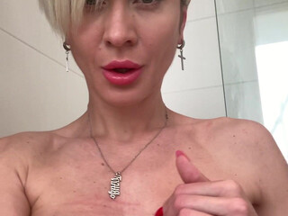 tanyavirago sexy a rubbing  sex toy on cam show