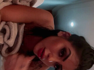 mcmirella hd  with a shot in the throat_