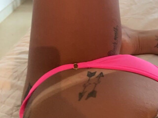 mcmirella new hidden show with naked beauty