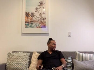 miss raquel Sexy curvy fucks pussy phallus